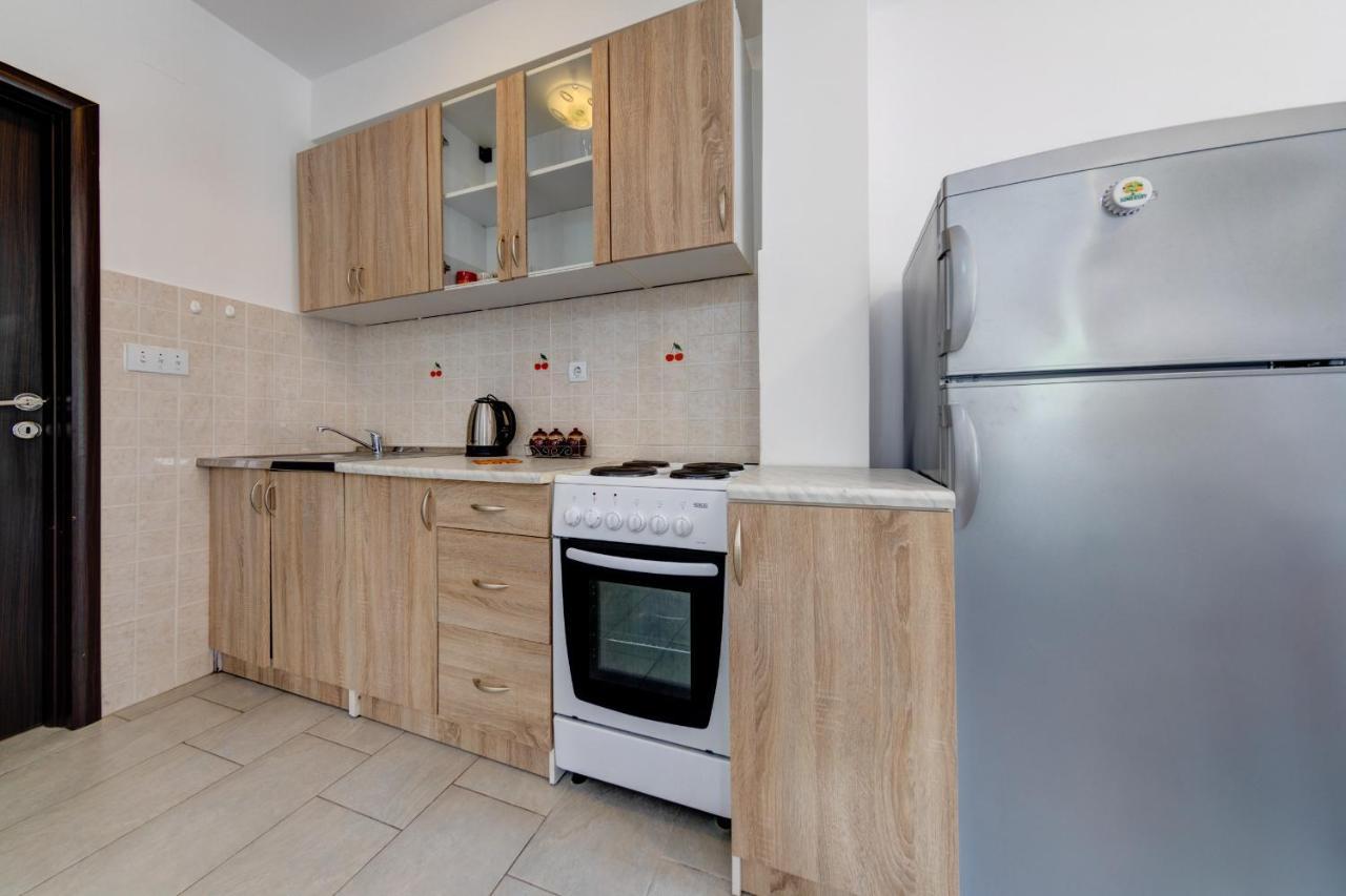 Happy Home Apartments โกตอร์ ภายนอก รูปภาพ